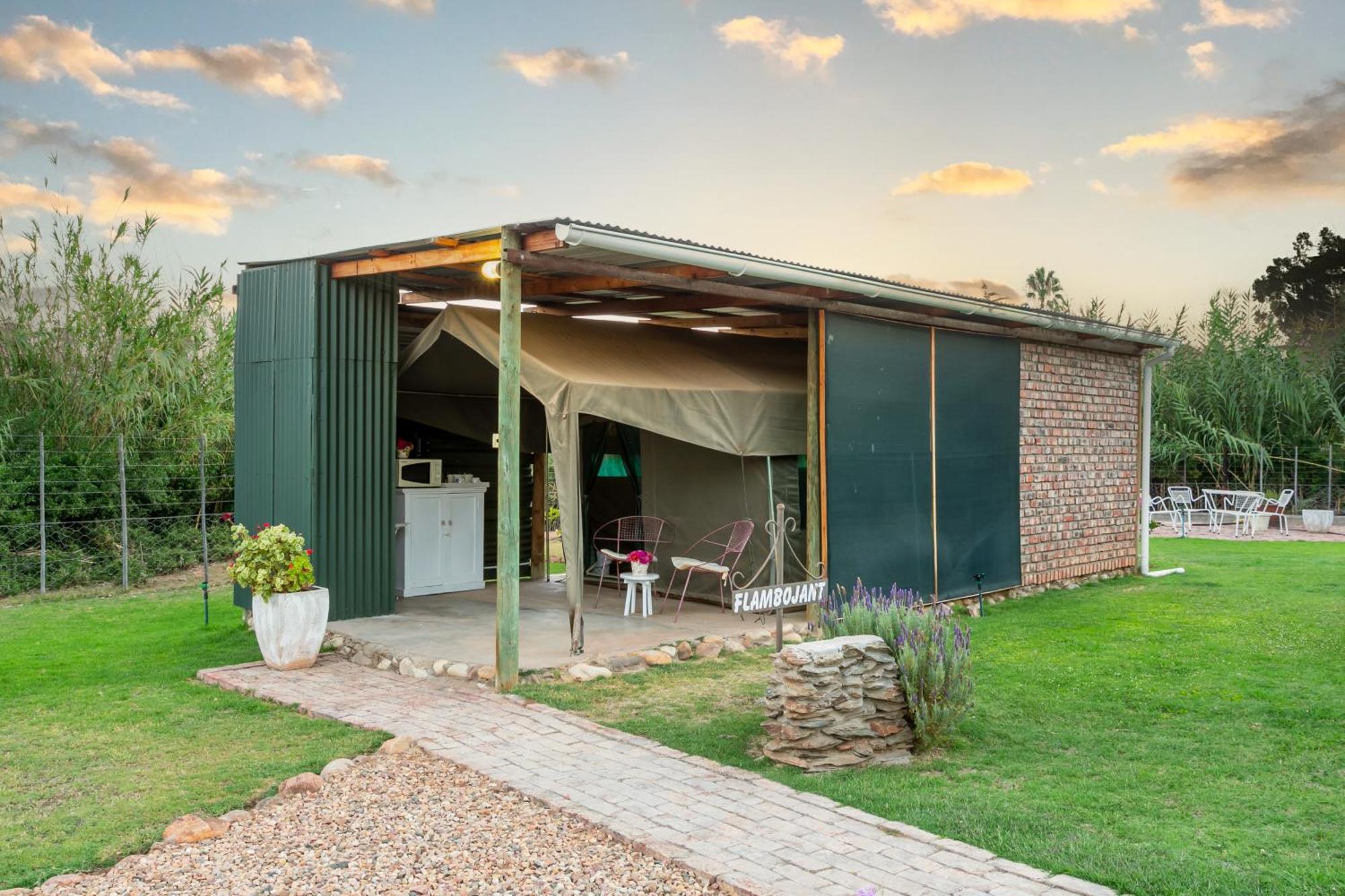 Die Fonteine Country Guesthouse And Glamping Oudtshoorn Exterior photo